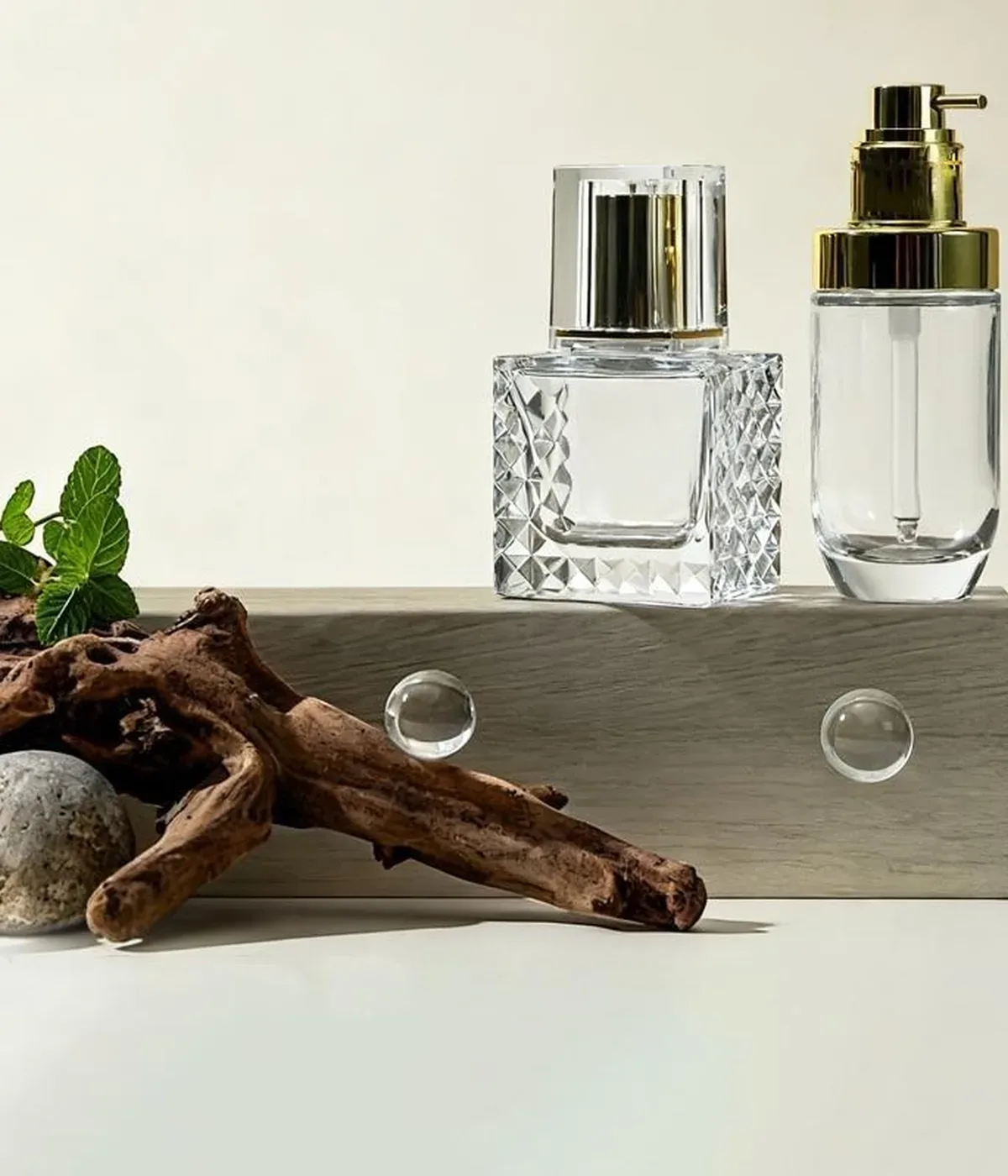 A complete partner for distinctive beauty packaging.